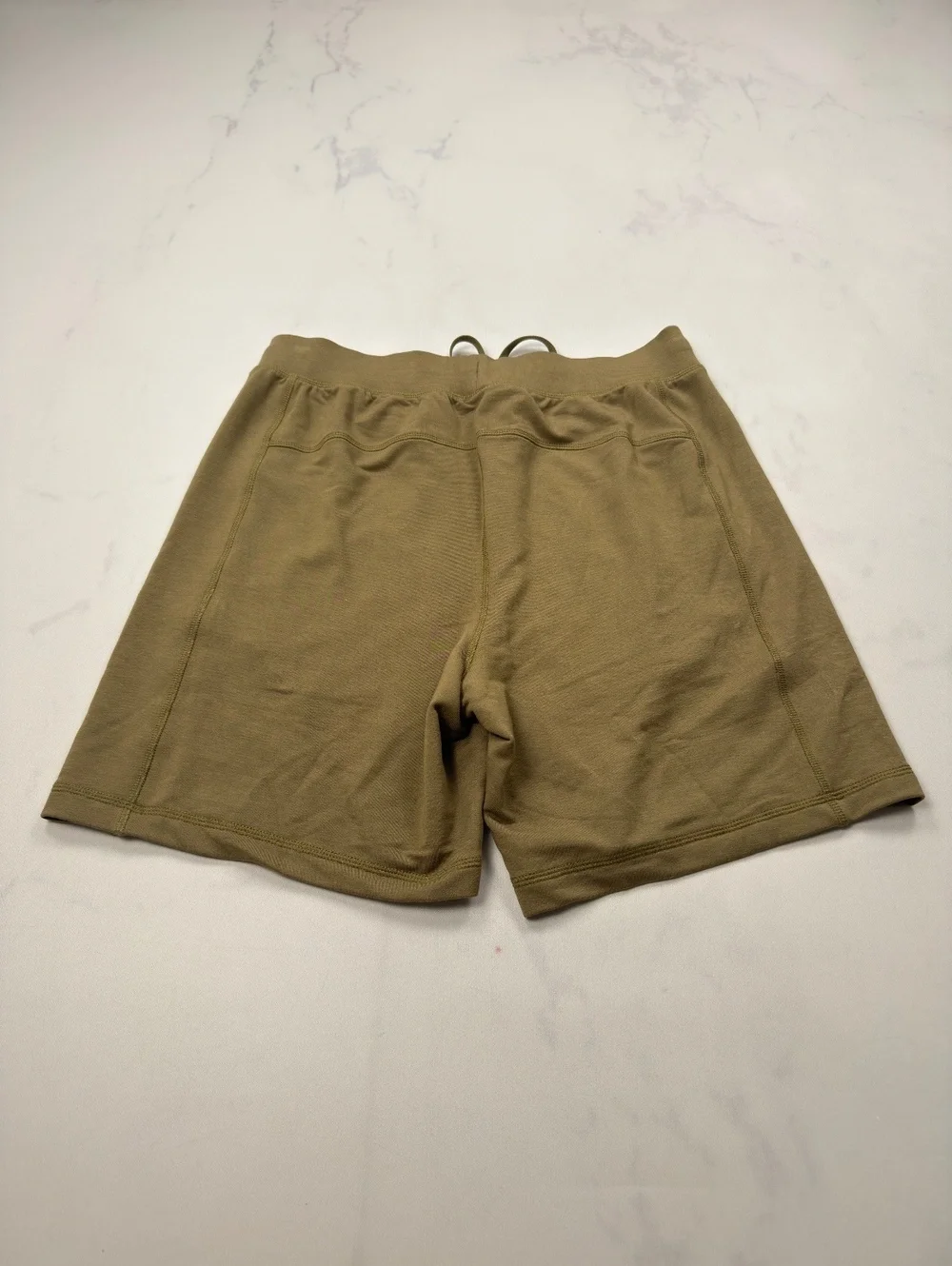 Old Navy Recharge Athletic Shorts Tan 2010s Minimalist - Mens M